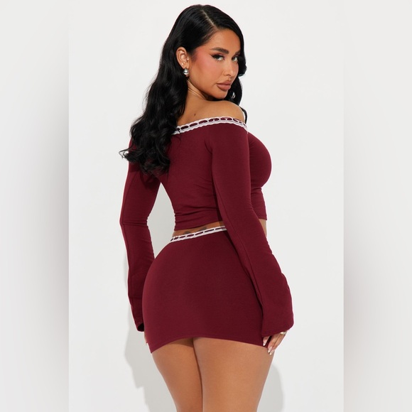 Trendy Babe Coquette Burgundy Off-Shoulder Crop Top Mini Skirt Set Wine Nova - Picture 3 of 6
